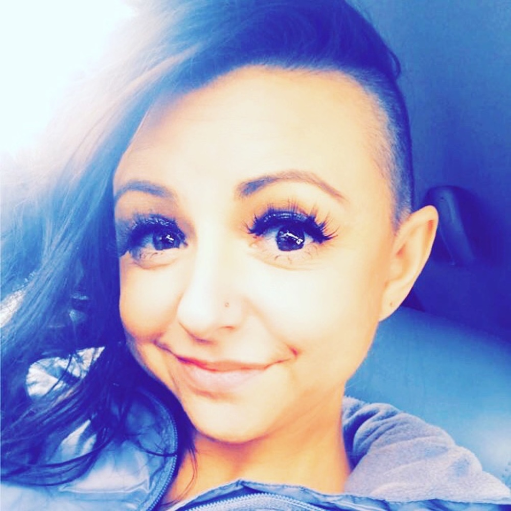 Meet your Posher, Abbey